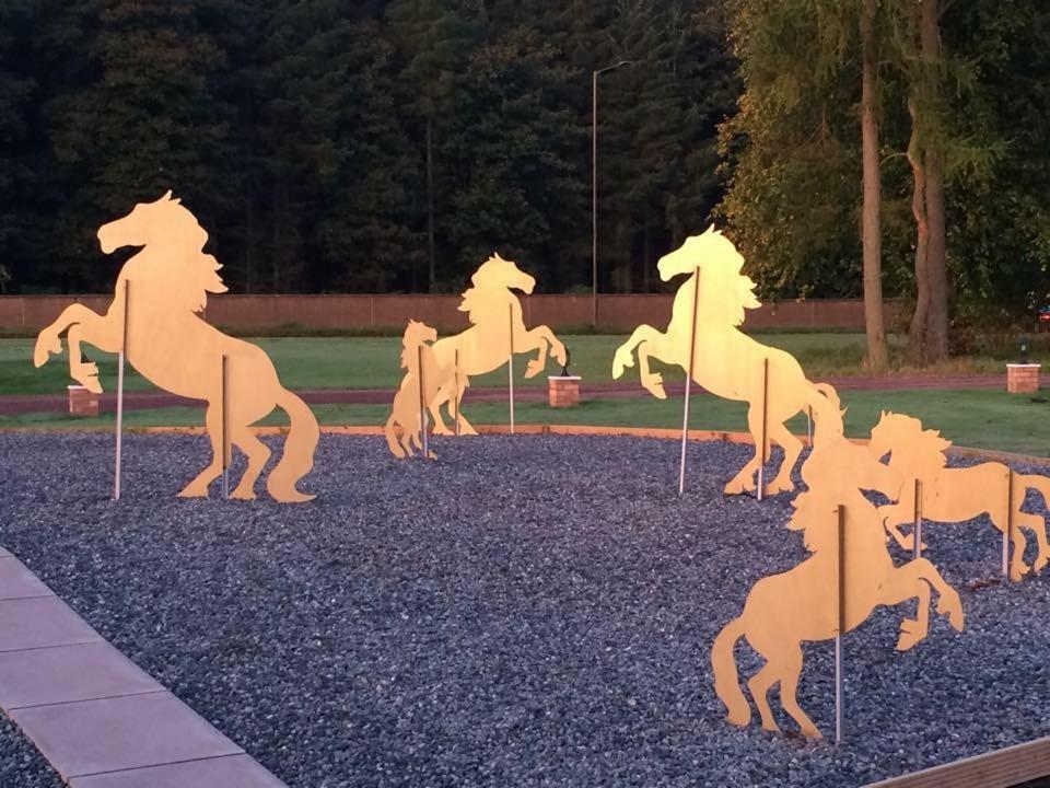 Scottish Equi B&B Ланарк Экстерьер фото